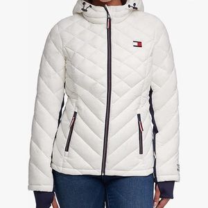 Tommy Hilfiger packable hooded puffer jacket